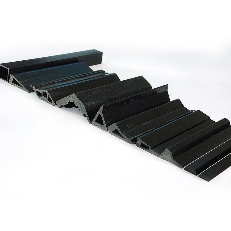 Profili in fibra di carbonio