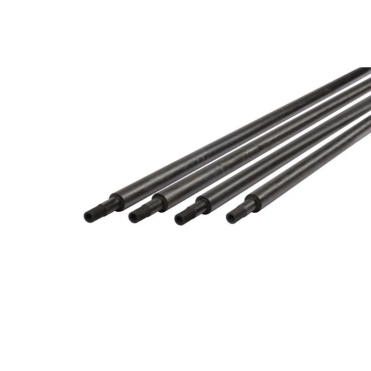 Tubo filettato in fibra di carbonio